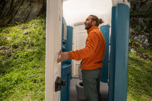 Best Portable bathroom rental  in Helmetta, NJ